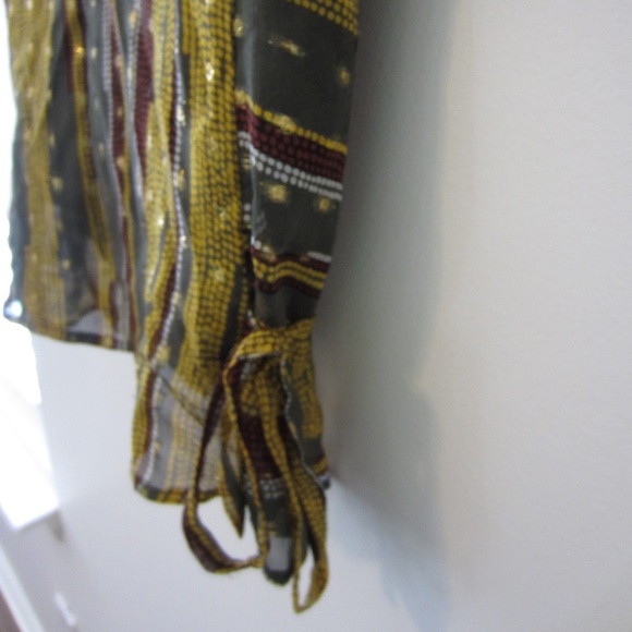 Common Thread Silk Textured Top/Size Small - Picture 6 of 11